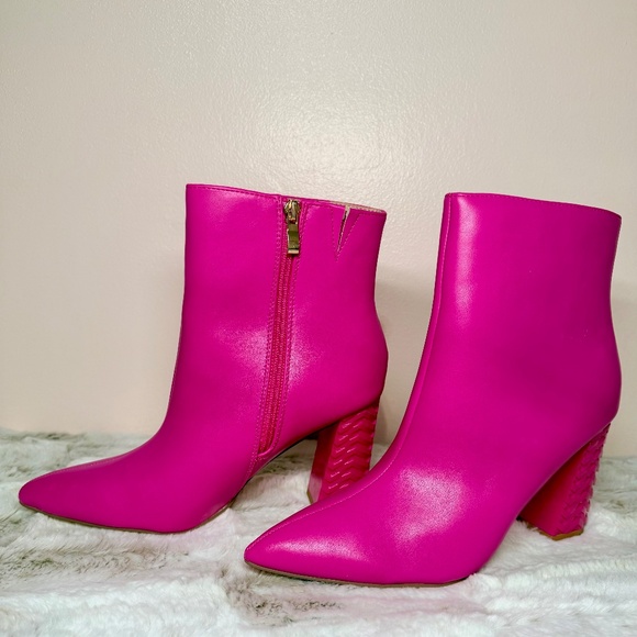 * Berness Hot Pink Ankle Boot W/Pointed Toe & Block Textured Pattern 31/2" Heel - Picture 4 of 8